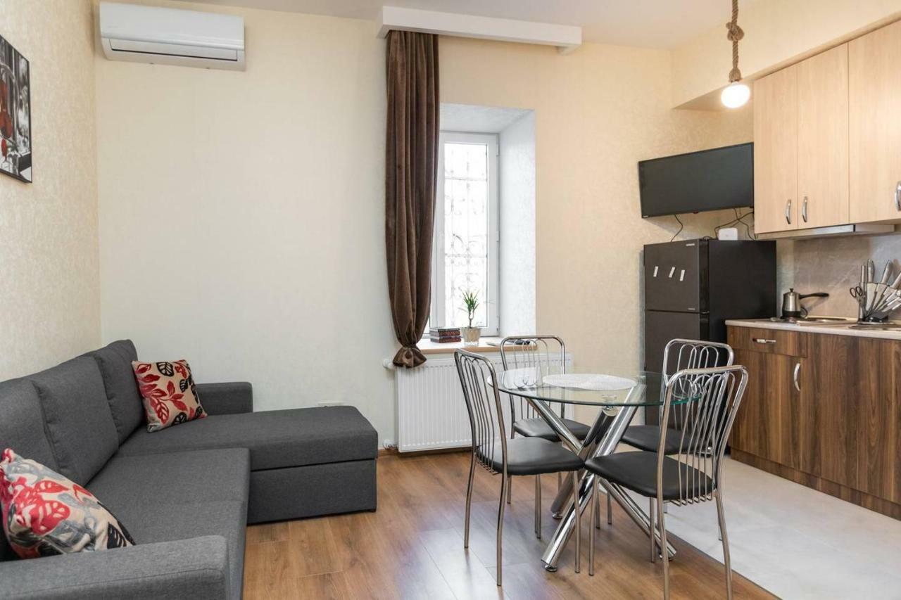 Wehost Stylish Apartment In Old Tiflis Exterior foto